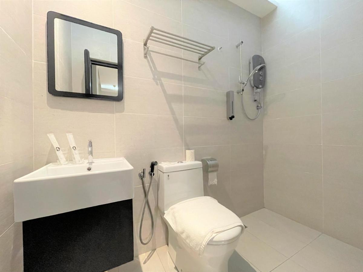 Victoria Station Hotel Melaka Bagian luar foto