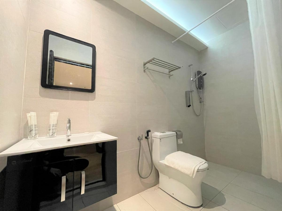 Victoria Station Hotel Melaka Bagian luar foto