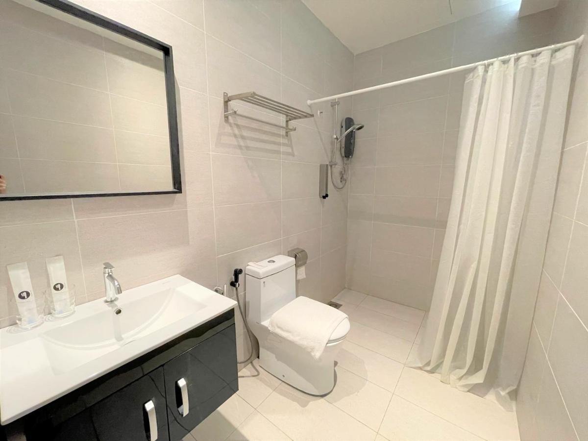 Victoria Station Hotel Melaka Bagian luar foto