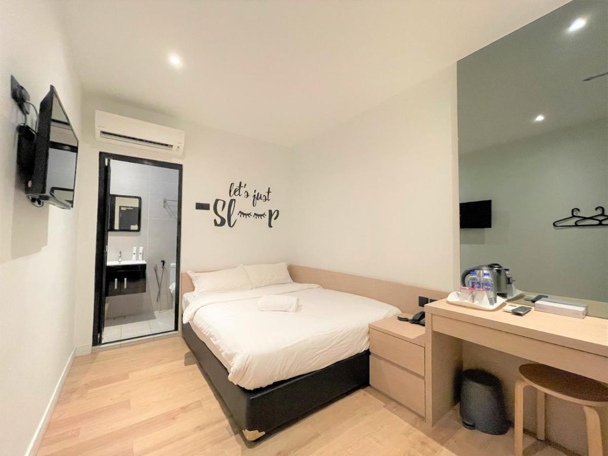Victoria Station Hotel Melaka Bagian luar foto