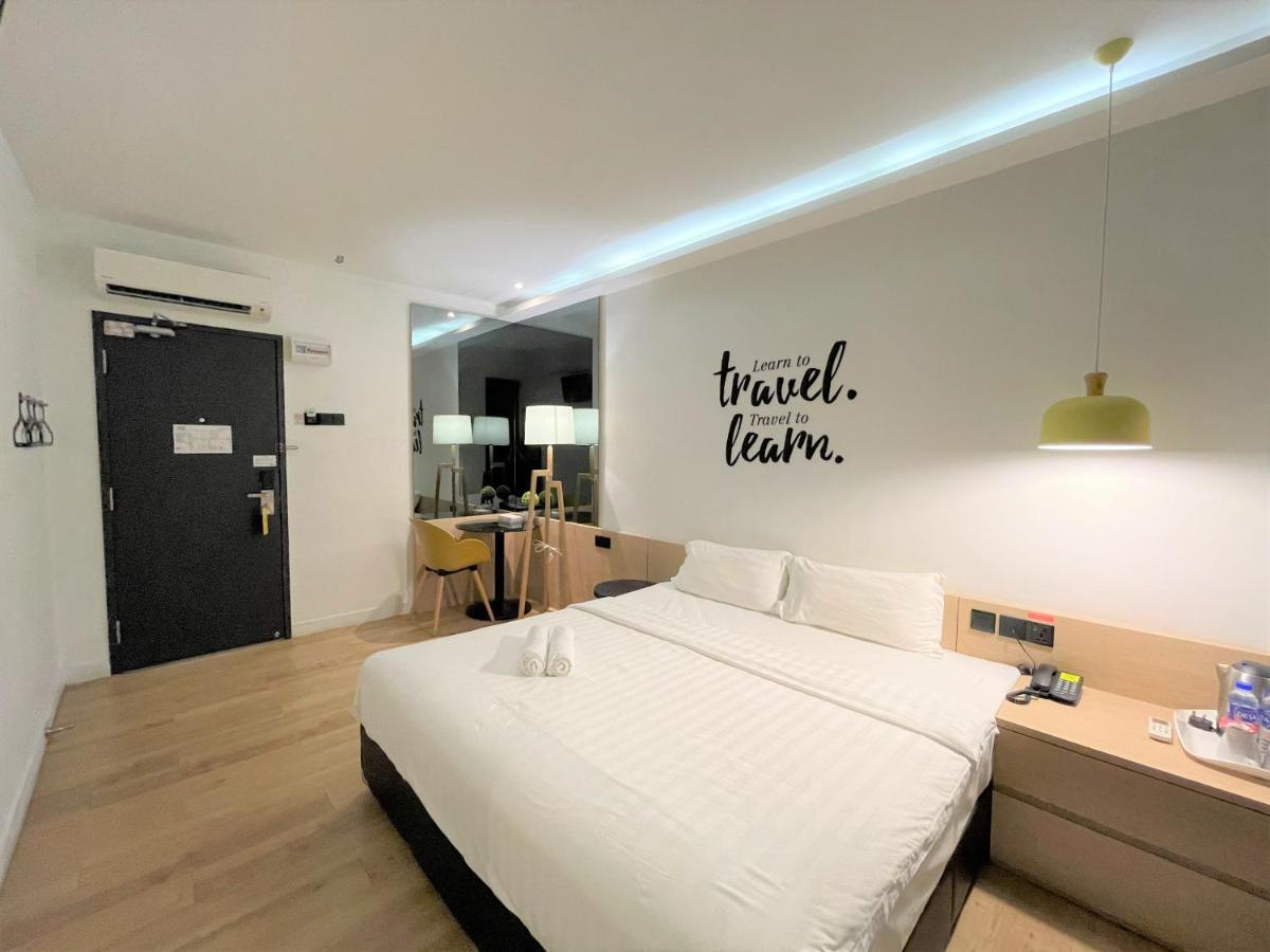 Victoria Station Hotel Melaka Bagian luar foto
